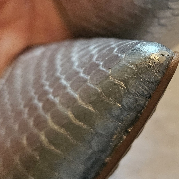 Vince Camuto metallic silver 4 inch heel - Picture 13 of 16